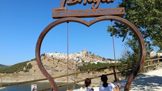 Columpio Turístico en el Paseo de las Canteras