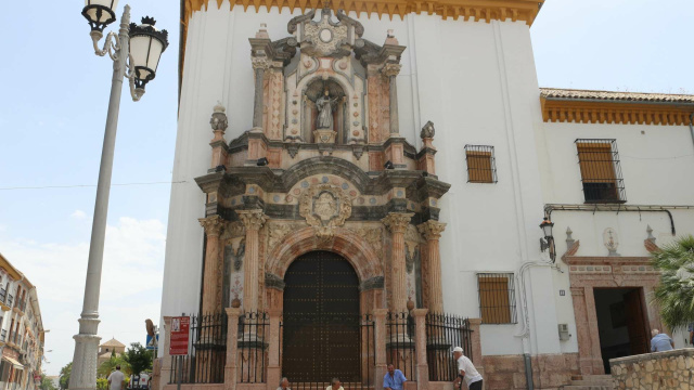 Iglesia de San Juan Bautista y antiguo hospital de San Juan de Dios