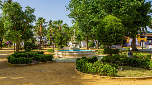 Jardines de la poetisa Amparo Lara Fuentes